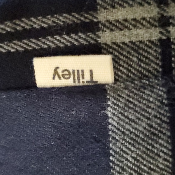 Tilley Plaid Flannel Shirt - Picture 6 of 6